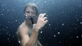Sony Xperia Z Commercial Underwater